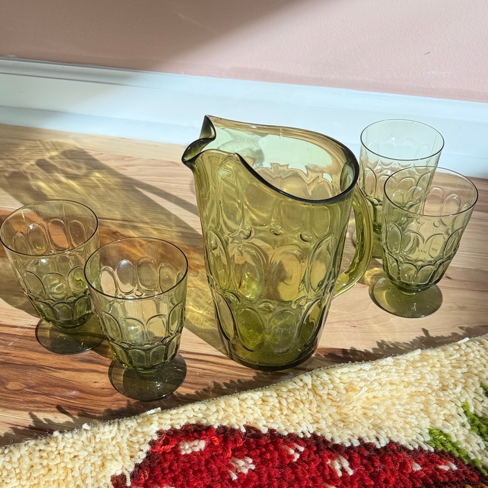 Vintage Avocado Glass Drink ware Set